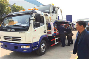 辽中汽车道路救援拖车价格